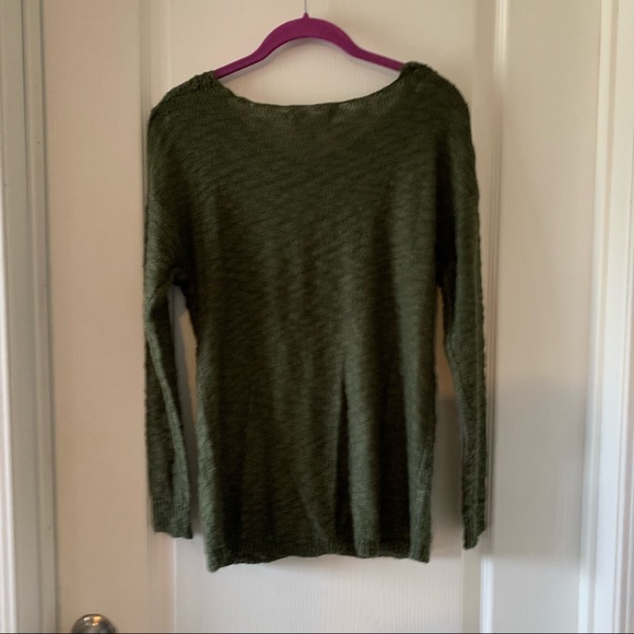 Green sweater - Picture 5 of 6